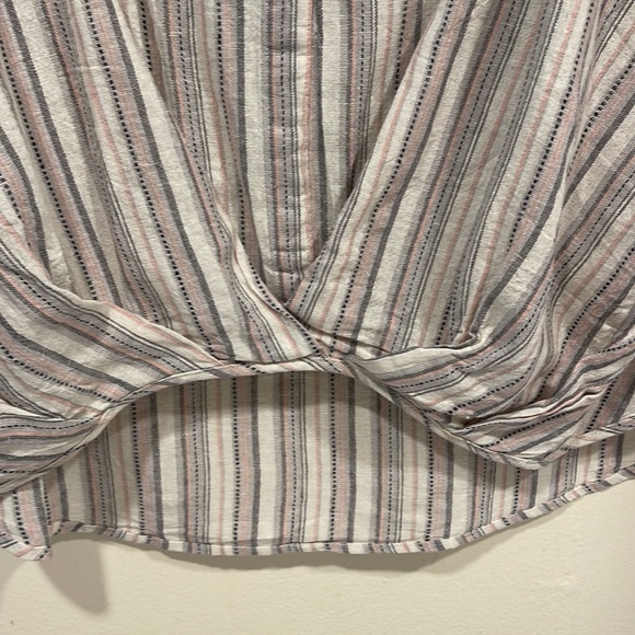 Heroes and Dreamers sleeveless top. XL - Picture 3 of 7